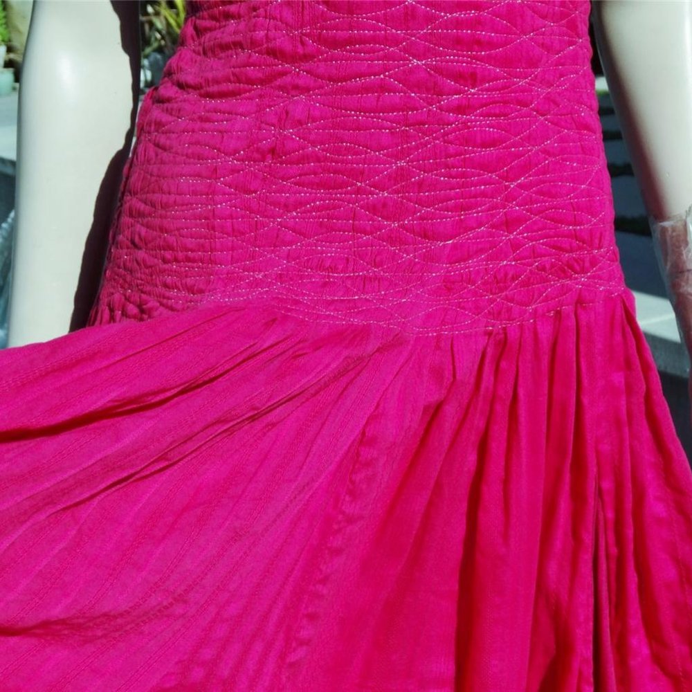 Diane VenFurnsterberg LOVELY PINK SHOULDERLESS DR - Picture 6 of 7